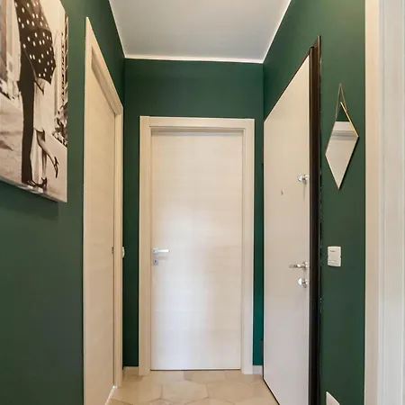 Serenity With Swimming Pool And Parking In Алассіо