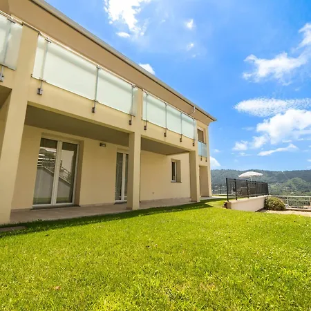 Serenity With Swimming Pool And Parking In *