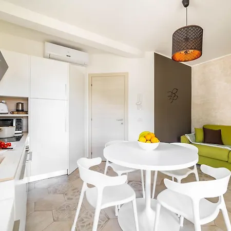 Serenity With Swimming Pool And Parking In * Alassio